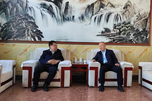 忻州神達(dá)能源集團有限公司董事長董克與忻州市能源局黨組書記、局長呂曉剛一行舉行會談